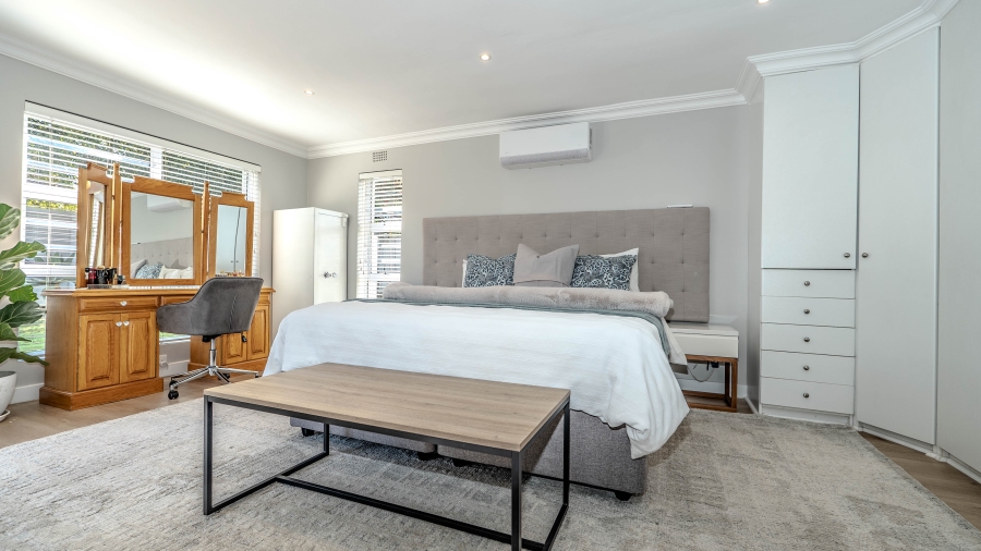 5 Bedroom Property for Sale in De Bron Western Cape